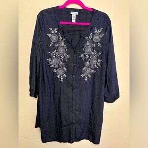 Catherines Black & White Pinstripe Floral Embroidered Button Down Tunic Top 2X